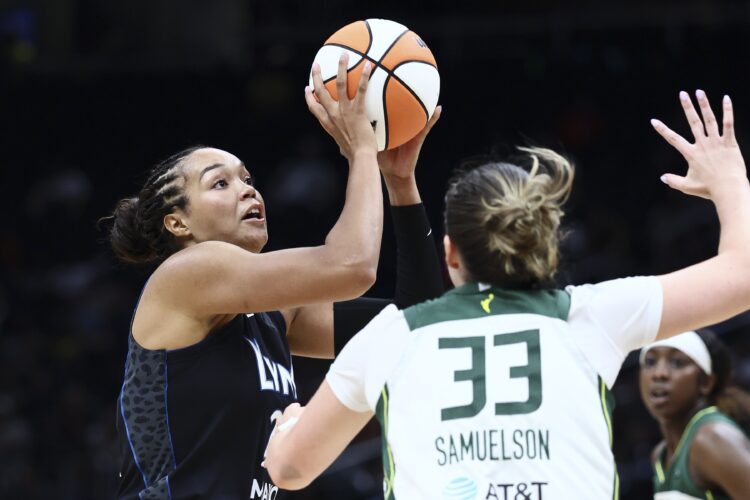 Collier scores 24 in return, Lynx top Storm